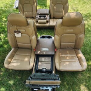 2019-2023 ram longhorn seats and console